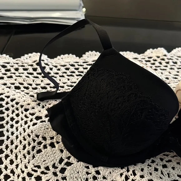 Auden black bra full coverage lightly lined bra  color black. Various sizes - Picture 2 of 6